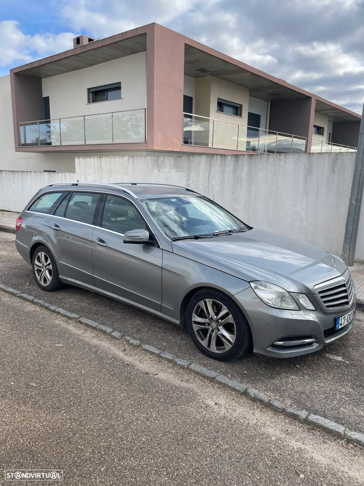 Mercedes-Benz E 300 Bluetec Hybrid Avantgarde - 3