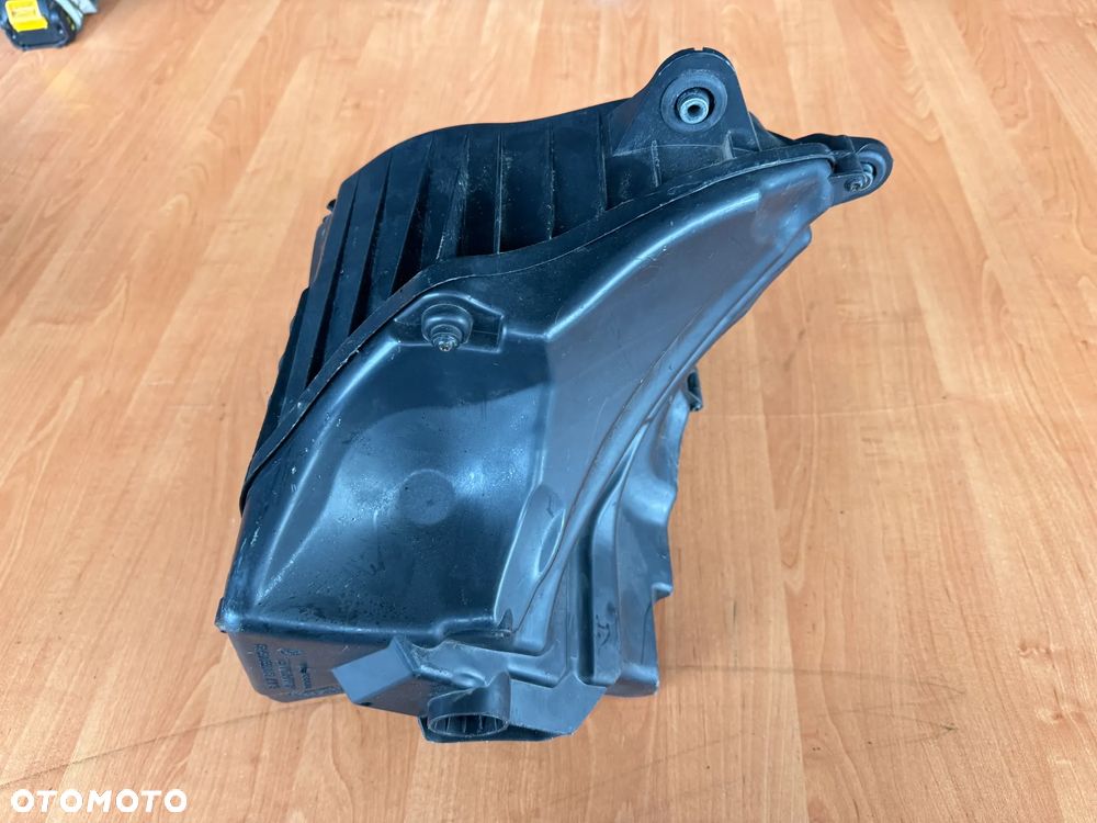 obudowa filtra powietrza BMW E90 1.6 7567175 - 3