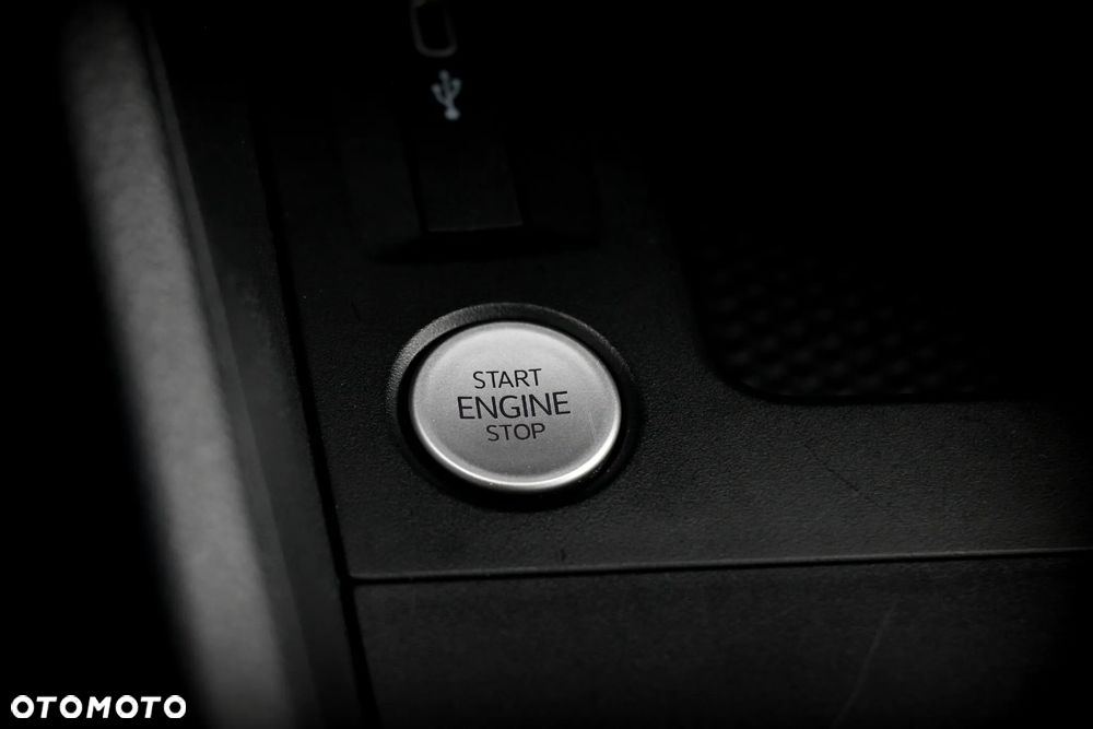 Ford Tourneo Connect 2.0 EcoBlue Titanium - 26