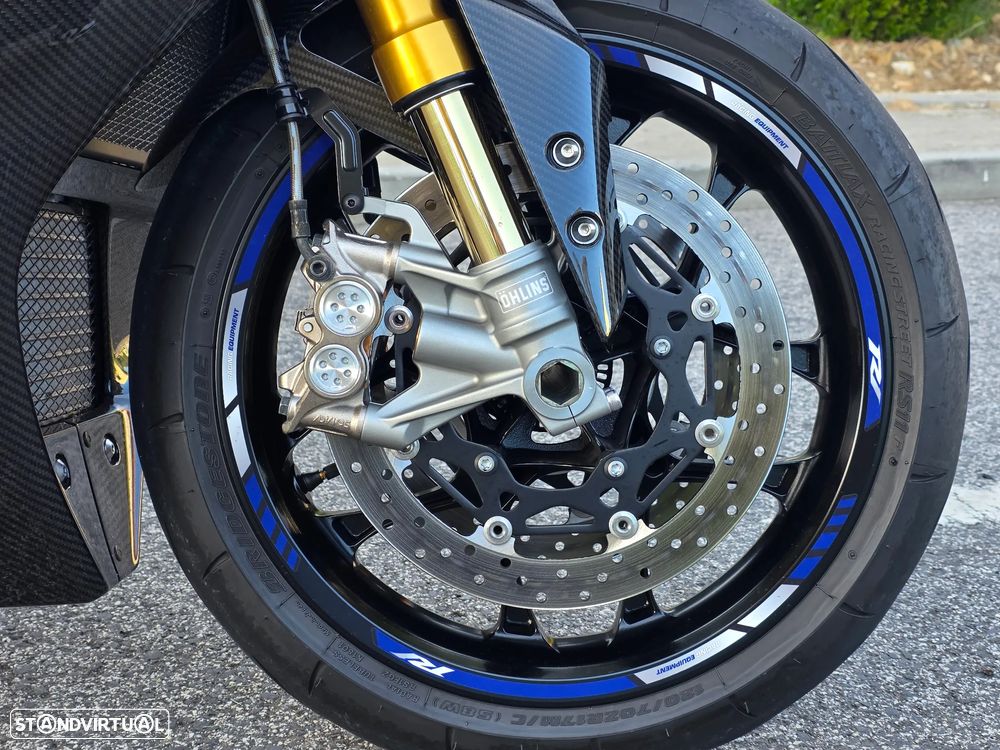 Yamaha YZF R1M - 11