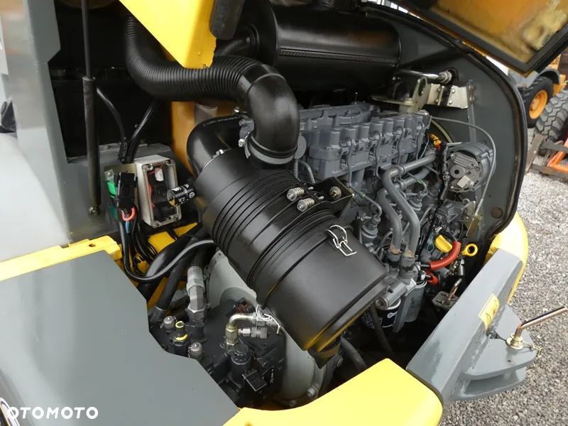 Kramer 750 z Niemiec / 2014r Bez DPF / 5.014MTG / - 13