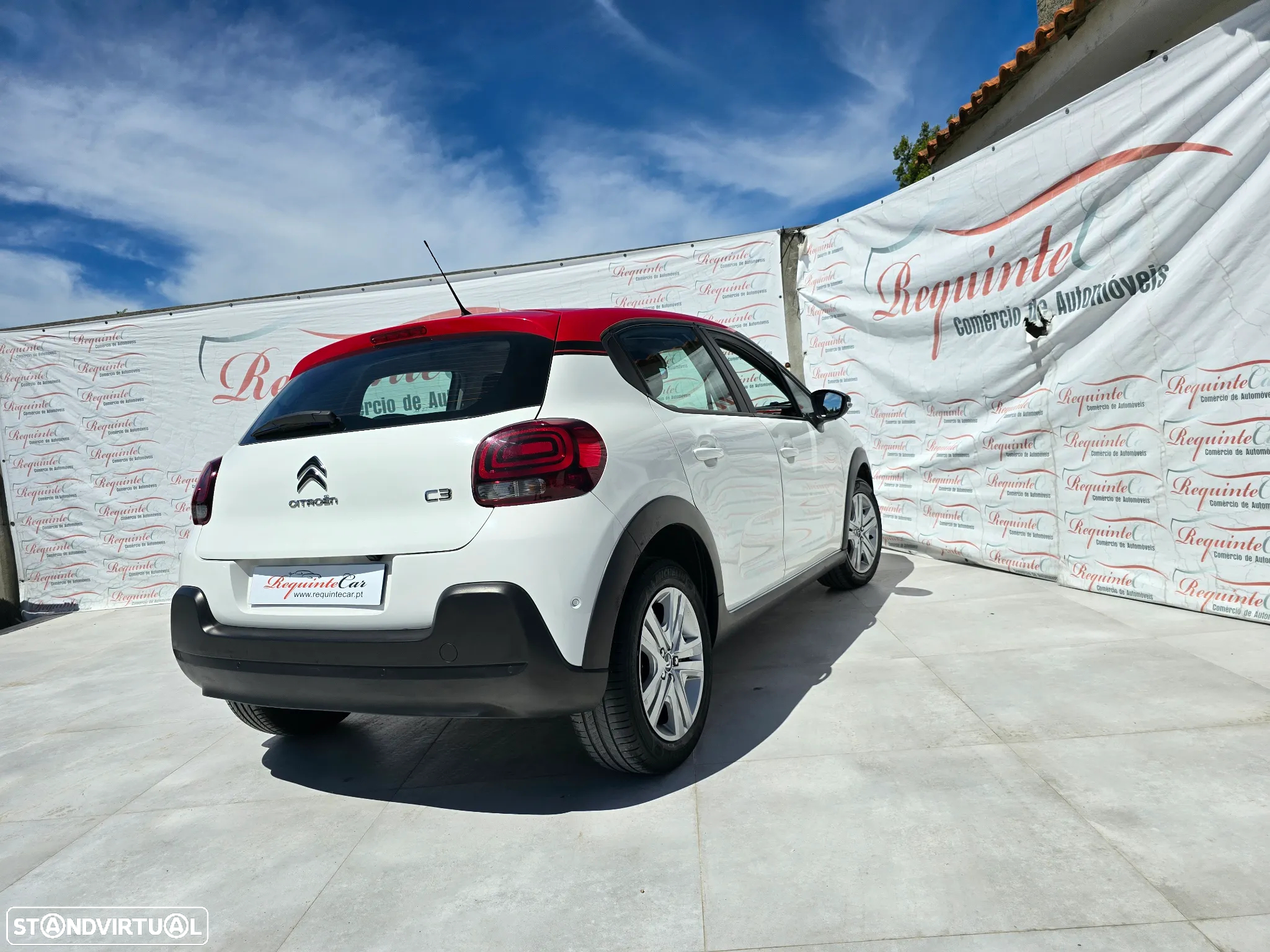 Citroën C3 1.2 PureTech Shine EAT6 - 10