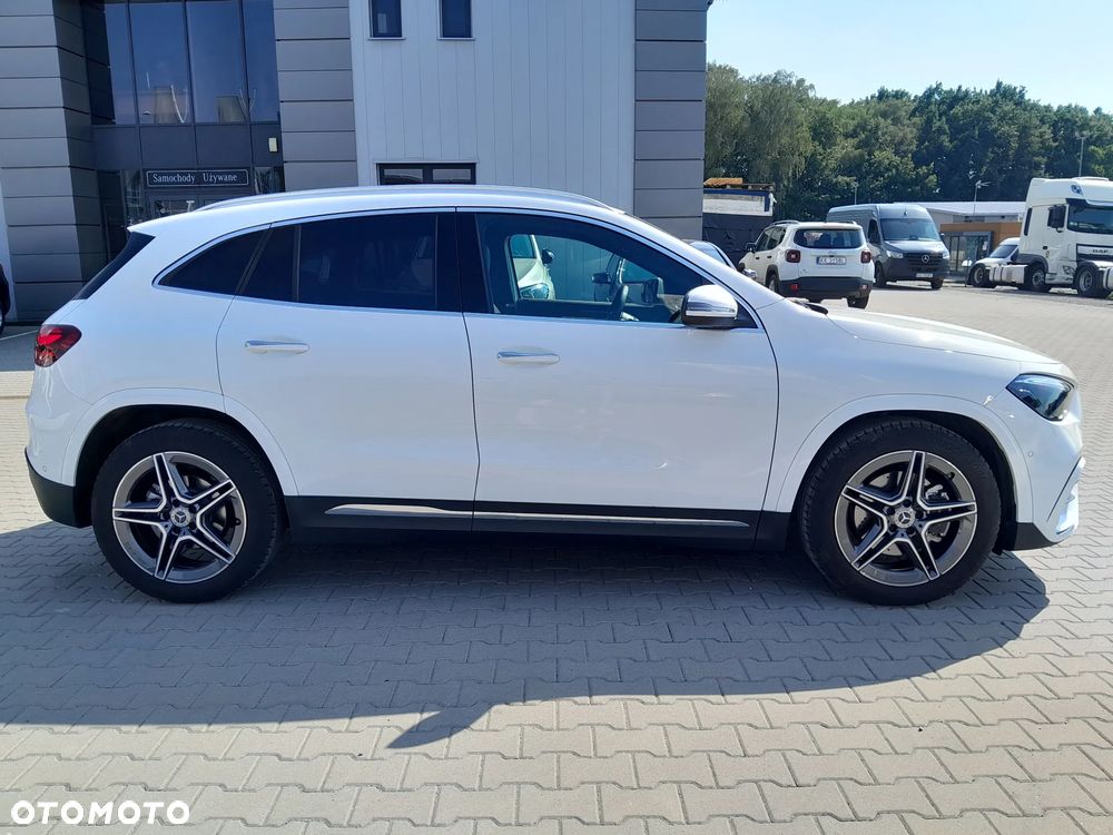 Mercedes-Benz GLA 200 AMG Line - 6