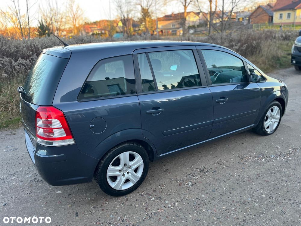 Opel Zafira 1.6 - 4