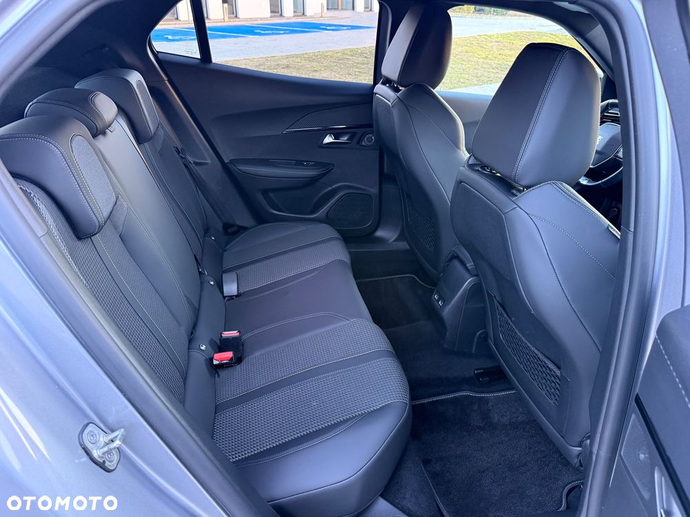 Peugeot 2008 1.5 BlueHDi GT S&S EAT8 - 29