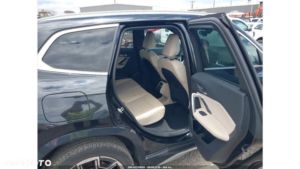 BMW X1 - 10