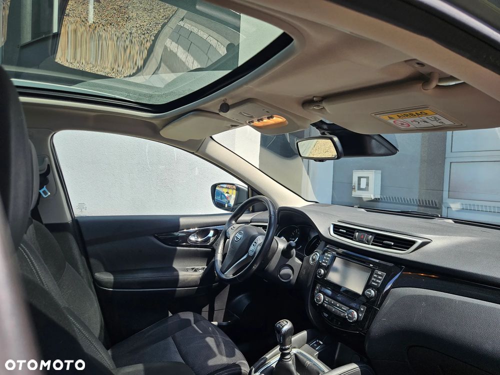 Nissan Qashqai 1.2 DIG-T Tekna EU6 - 15