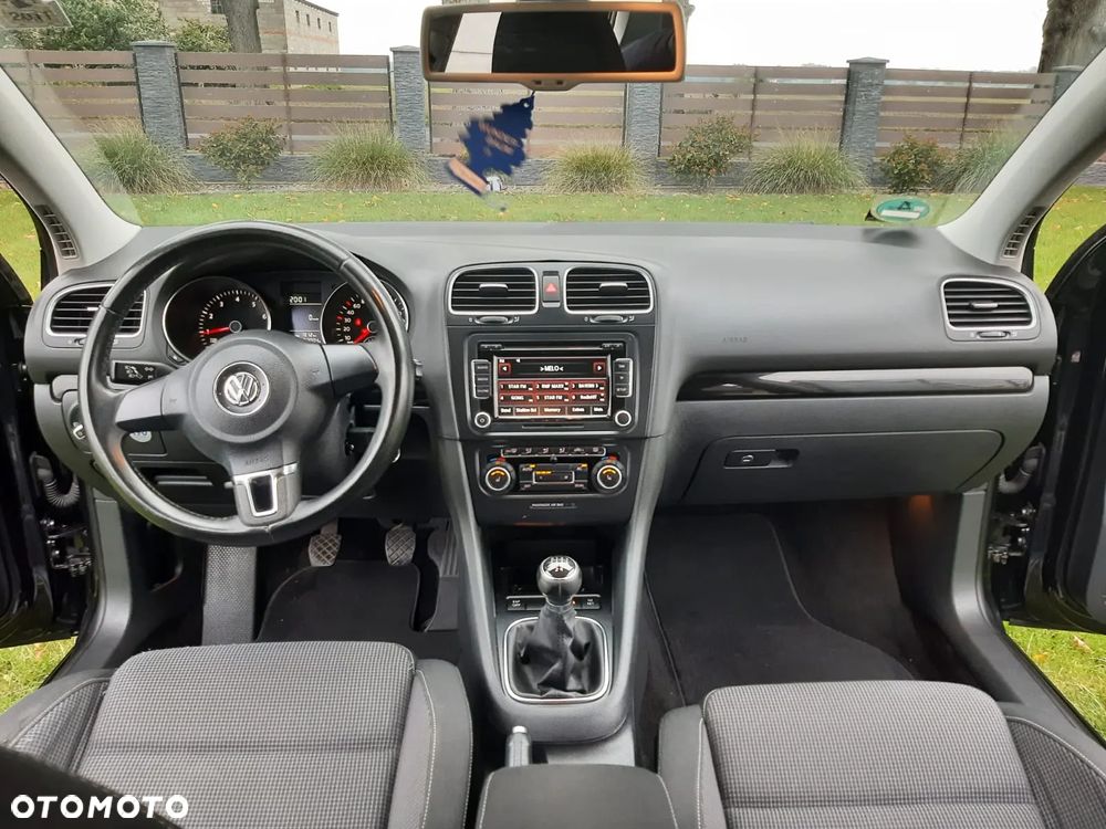 Volkswagen Golf VI 1.6 Comfortline - 24