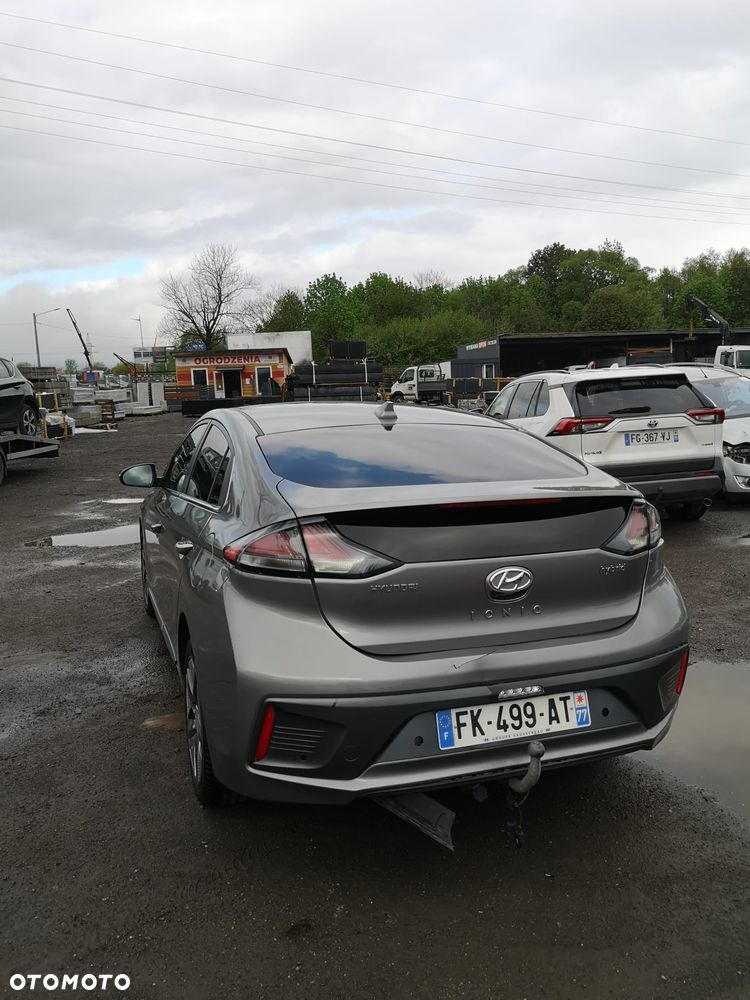 Hyundai IONIQ Hybrid Premium - 6