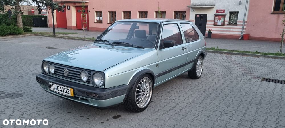Volkswagen Golf - 9