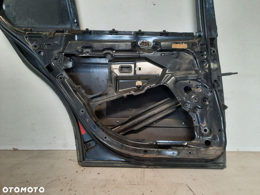BMW 520i E39 95-00 DRZWI TYŁ LEWE  TYLNE COSMOSSCHWARZ METALLIC - 11