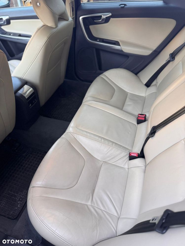 Volvo S60 T5 Summum - 13