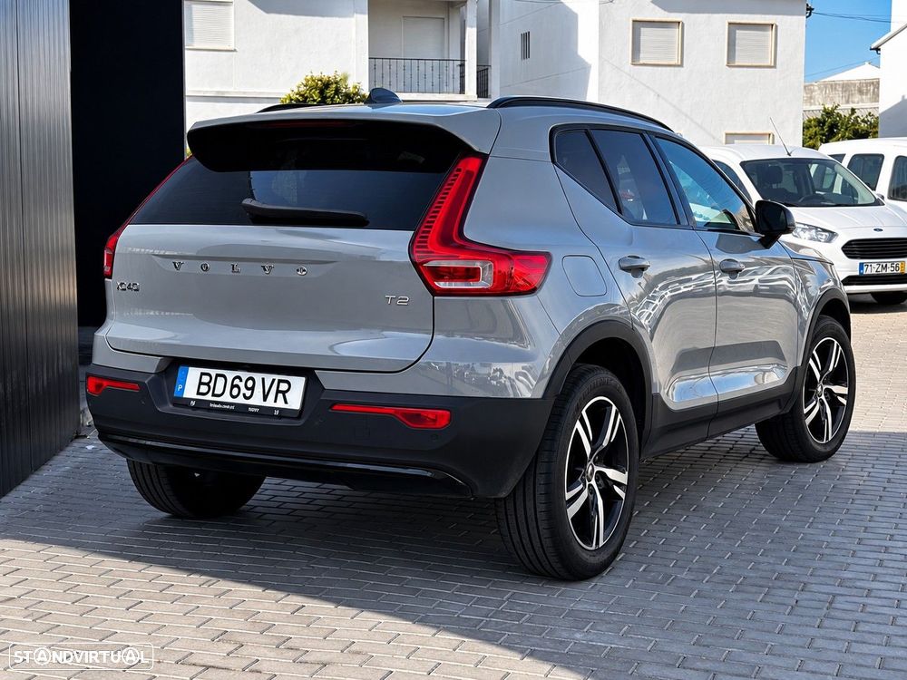 Volvo XC 40 1.5 T2 Plus Dark Auto - 7