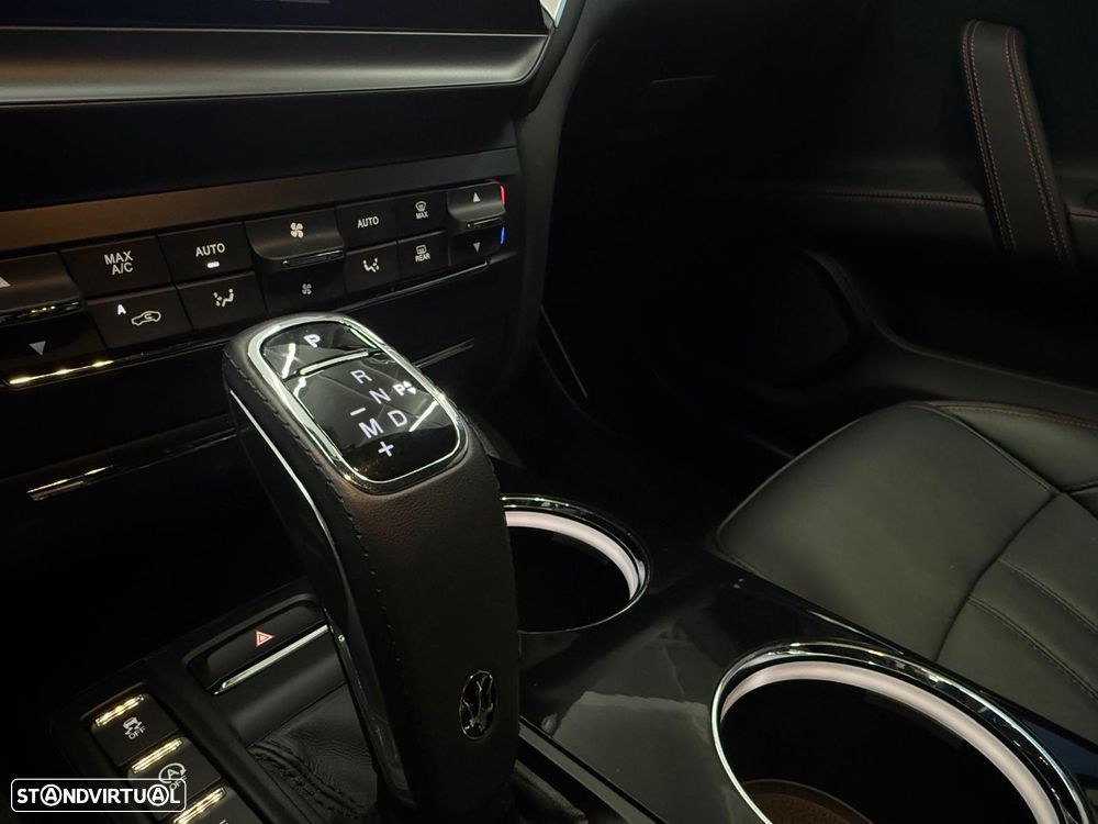 Maserati Ghibli GT Hybrid - 26