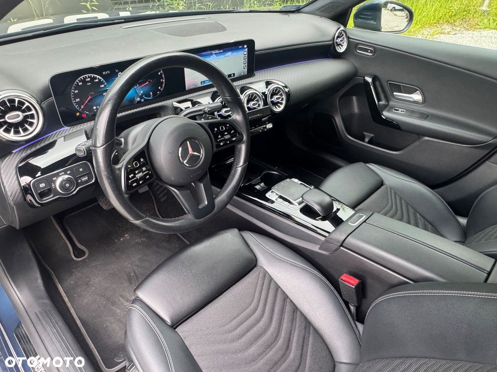 Mercedes-Benz Klasa A 180 Style 7G-DCT - 12