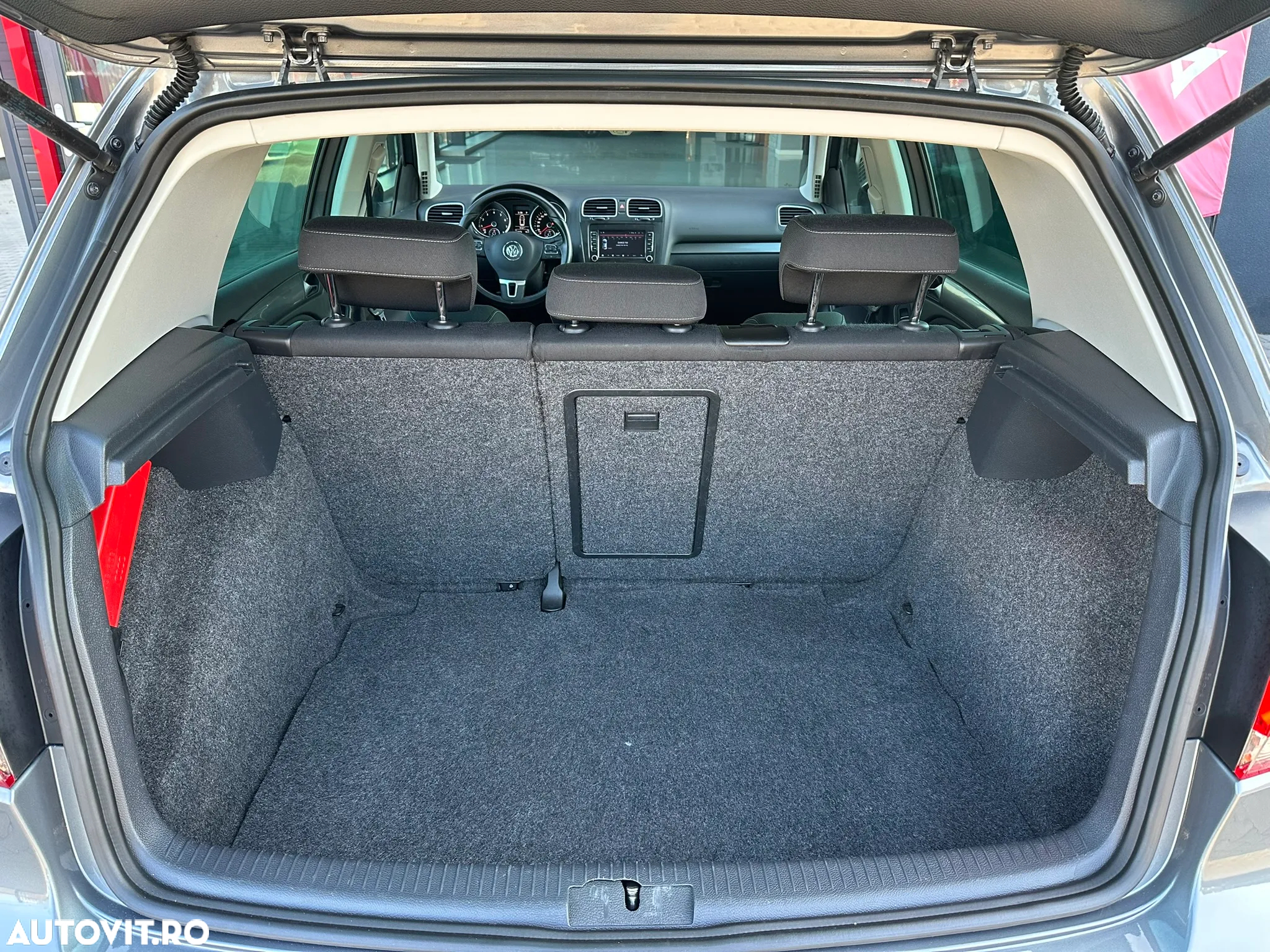 Volkswagen Golf 1.2 TSI DSG Style - 27