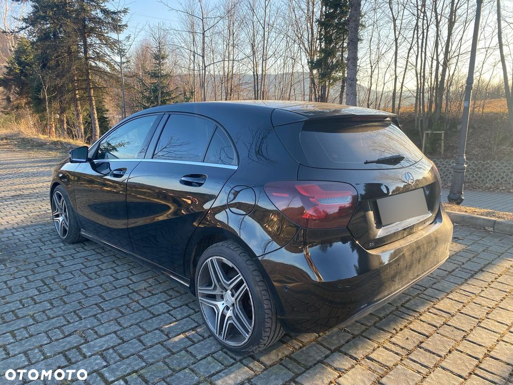 Mercedes-Benz Klasa A 180 (BlueEFFICIENCY) - 2