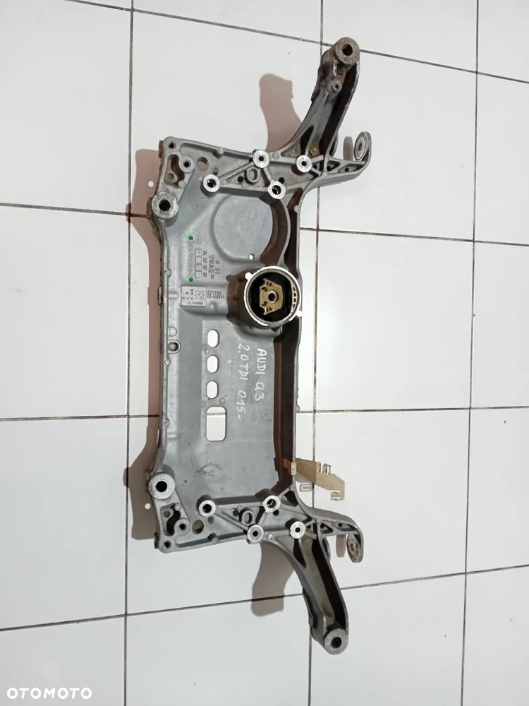 Wózek sanki przód Audi Q3 2015 2.0 TDI 3C0199369H - 1