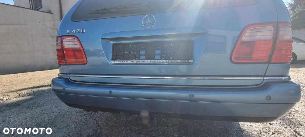 Mercedes-Benz Klasa E 420 T Avantgarde - 23