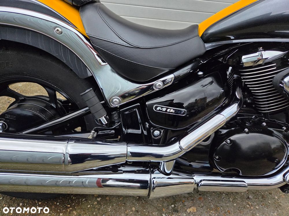 Suzuki Intruder - 16