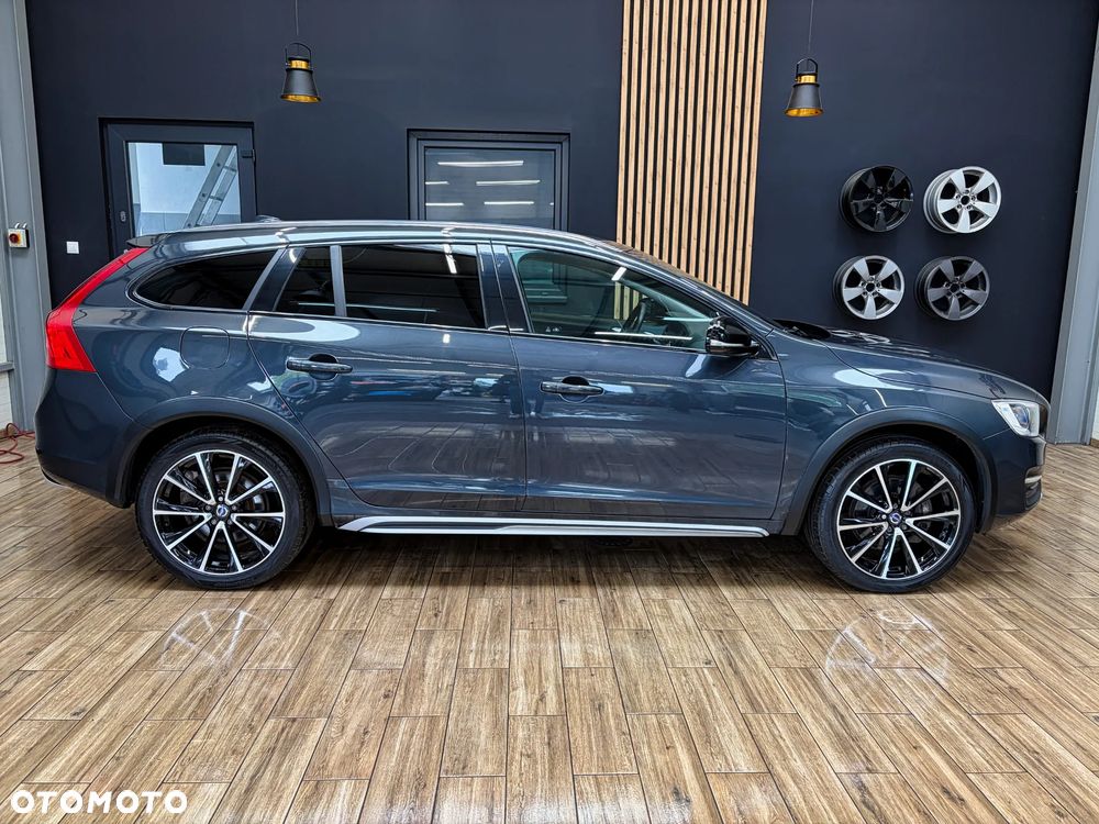 Volvo V60 Cross Country T5 Geartronic Summum - 6