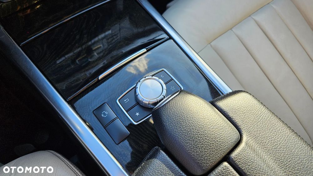Mercedes-Benz Klasa E 220 CDI 7G-TRONIC Avantgarde - 24