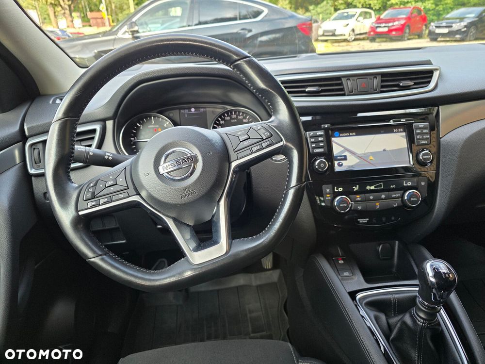 Nissan Qashqai - 11