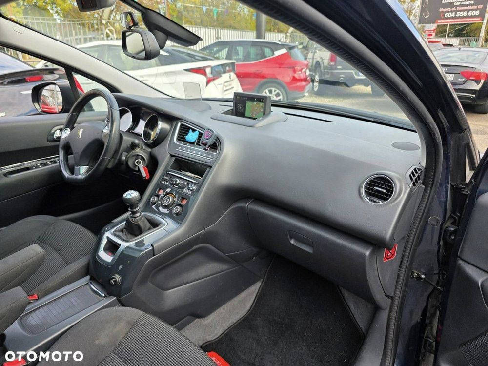 Peugeot 5008 HDI FAP 115 Family - 25