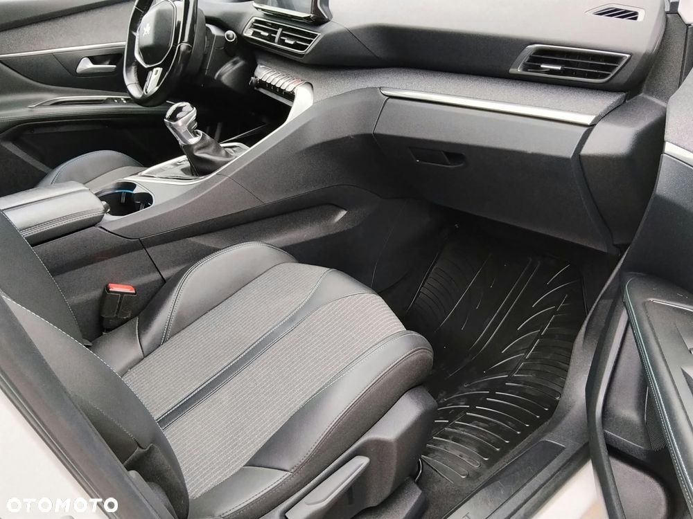 Peugeot 3008 BlueHDi 130 Stop & Start Allure Pack - 20