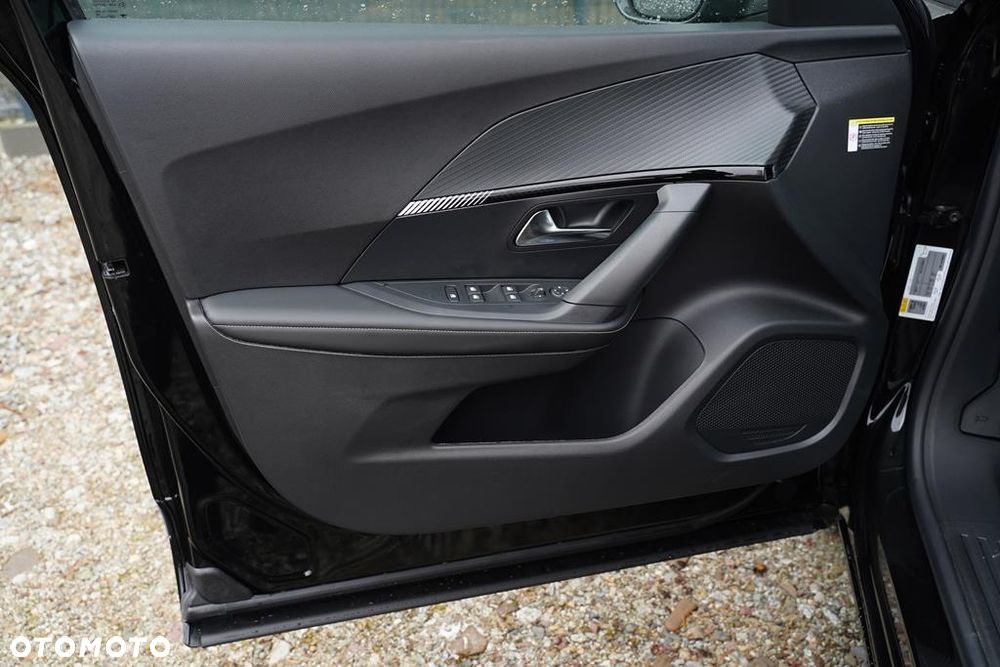 Peugeot 2008 PureTech mHEV Allure e-DCS6 - 10