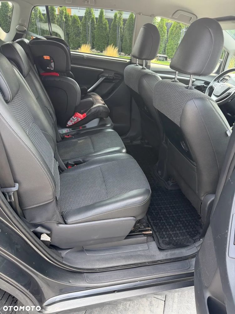Toyota Verso 2.0 D-4D Active 7os - 10