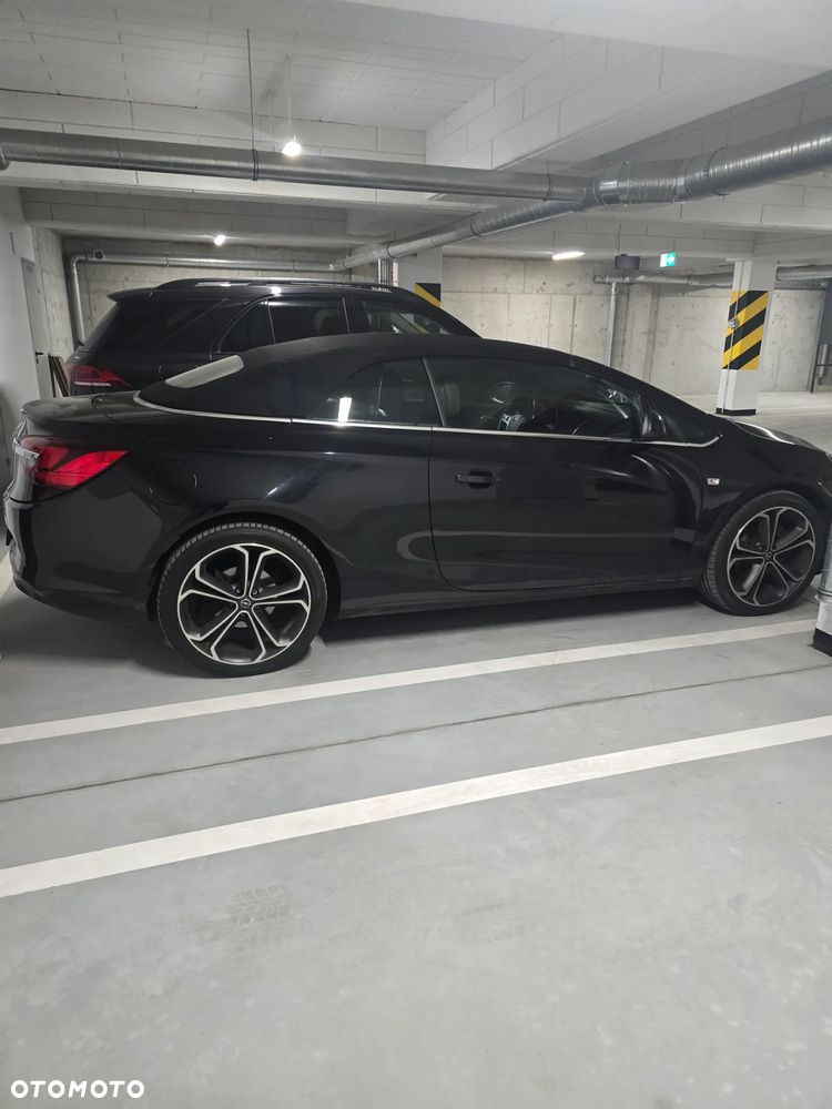 Opel Cascada 1.4 T Cosmo S&S - 1