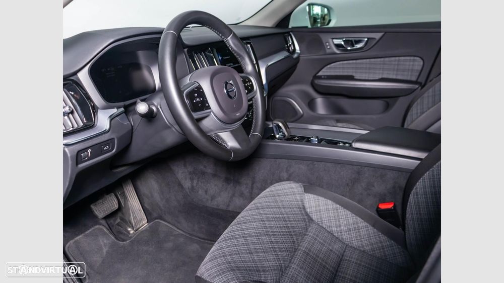 Volvo V60 Cross Country 2.0 B4 Geartronic - 17