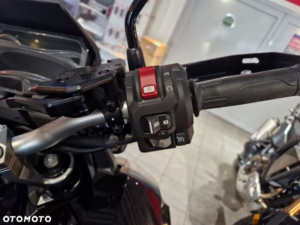 Honda X-ADV - 2