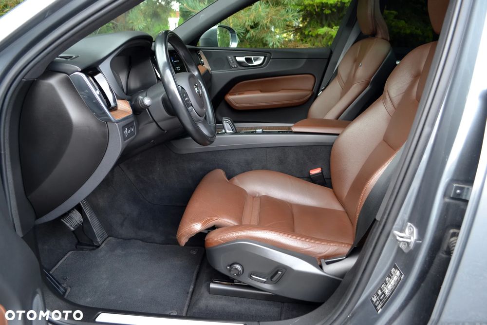 Volvo XC 60 - 18