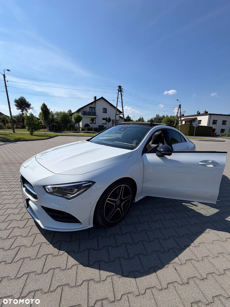 Mercedes-Benz CLA 200 4-Matic AMG Line 8G-DCT - 14