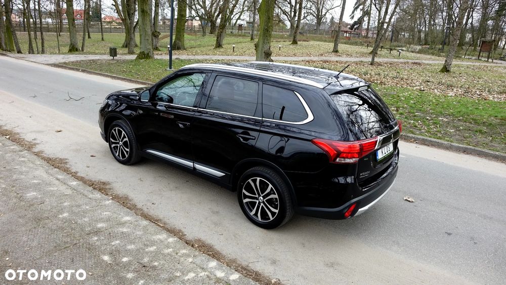 Mitsubishi Outlander 2.0 2WD Diamant - 30