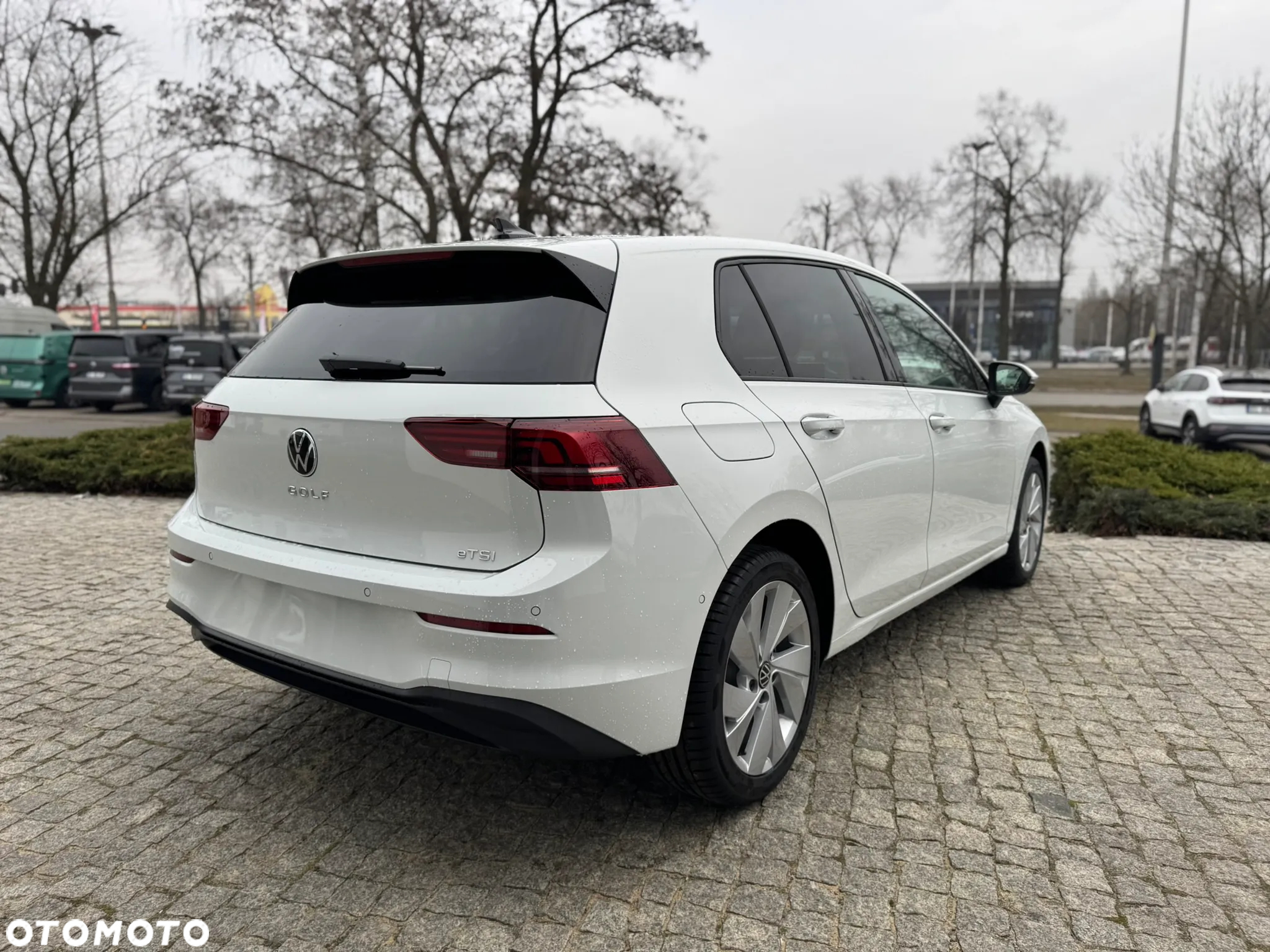 Volkswagen Golf 1.5 eTSI OPF DSG Life - 5