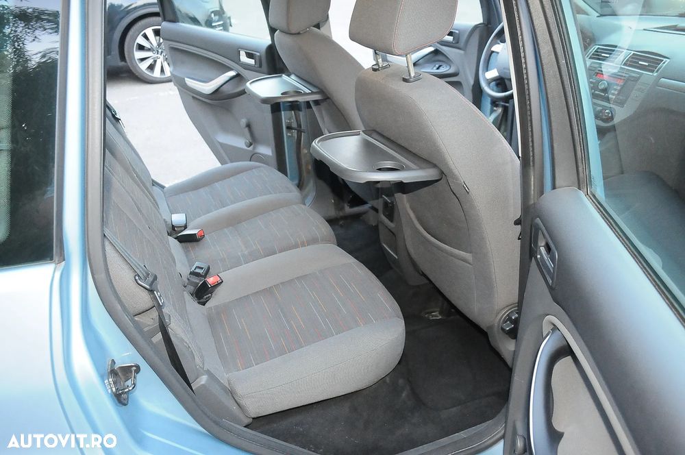 Ford C-Max - 8