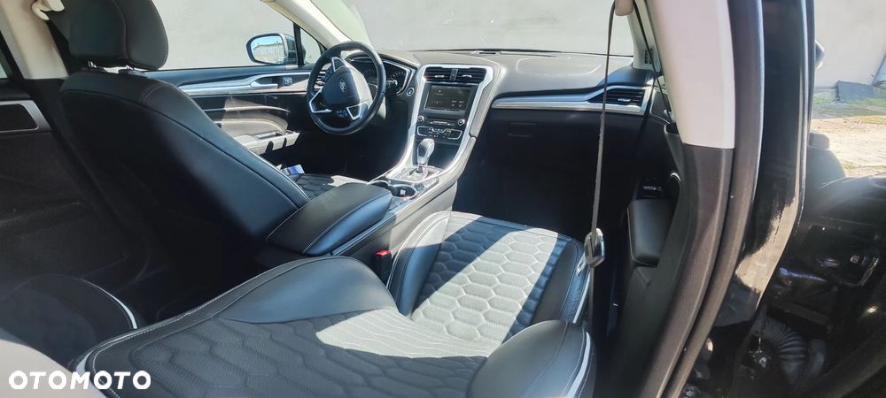 Ford Mondeo Vignale 2.0 TDCi PowerShift - 28