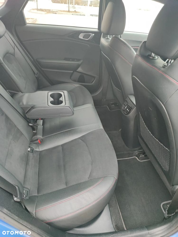 Kia ProCeed 1.6 T-GDI GT DCT - 35