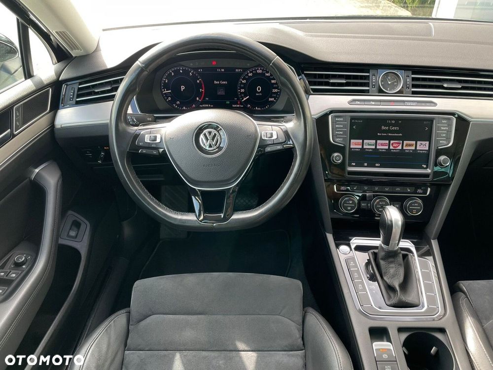 Volkswagen Passat - 18