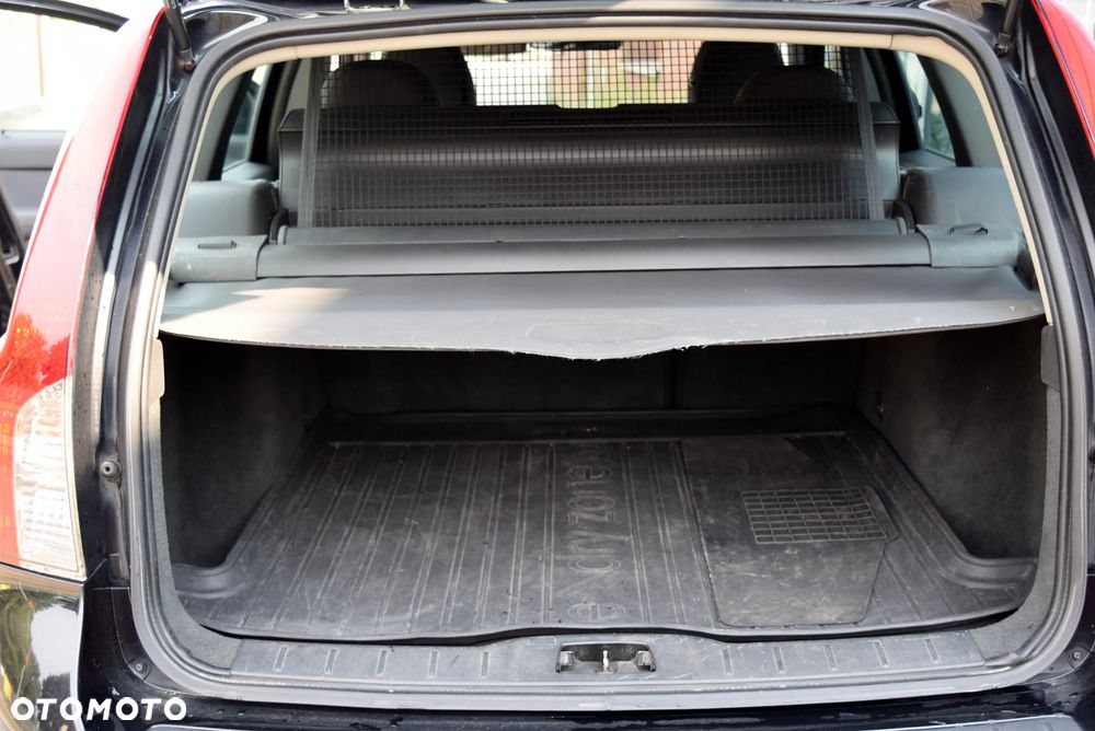 Volvo V50 1.6D DPF DRIVe Kinetic - 9