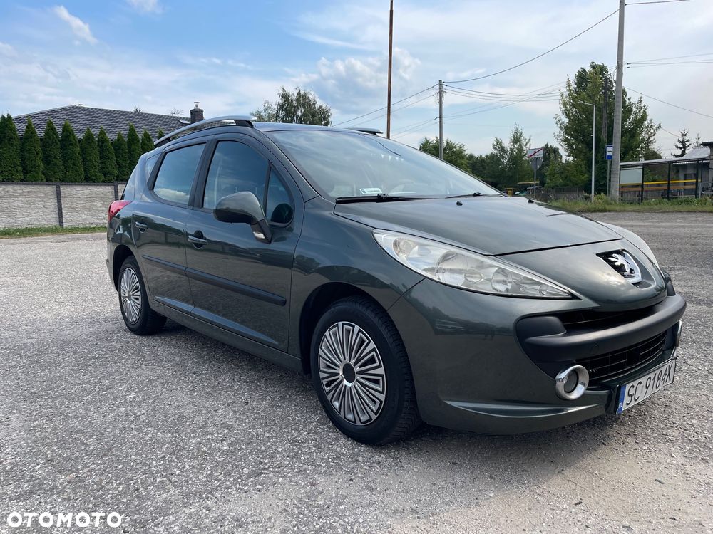 Peugeot 207 - 7