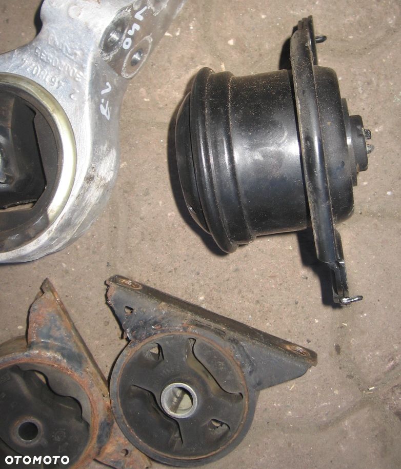 poduszka silnika skrzyni VOLVO V40 1.8 16V automat - 2