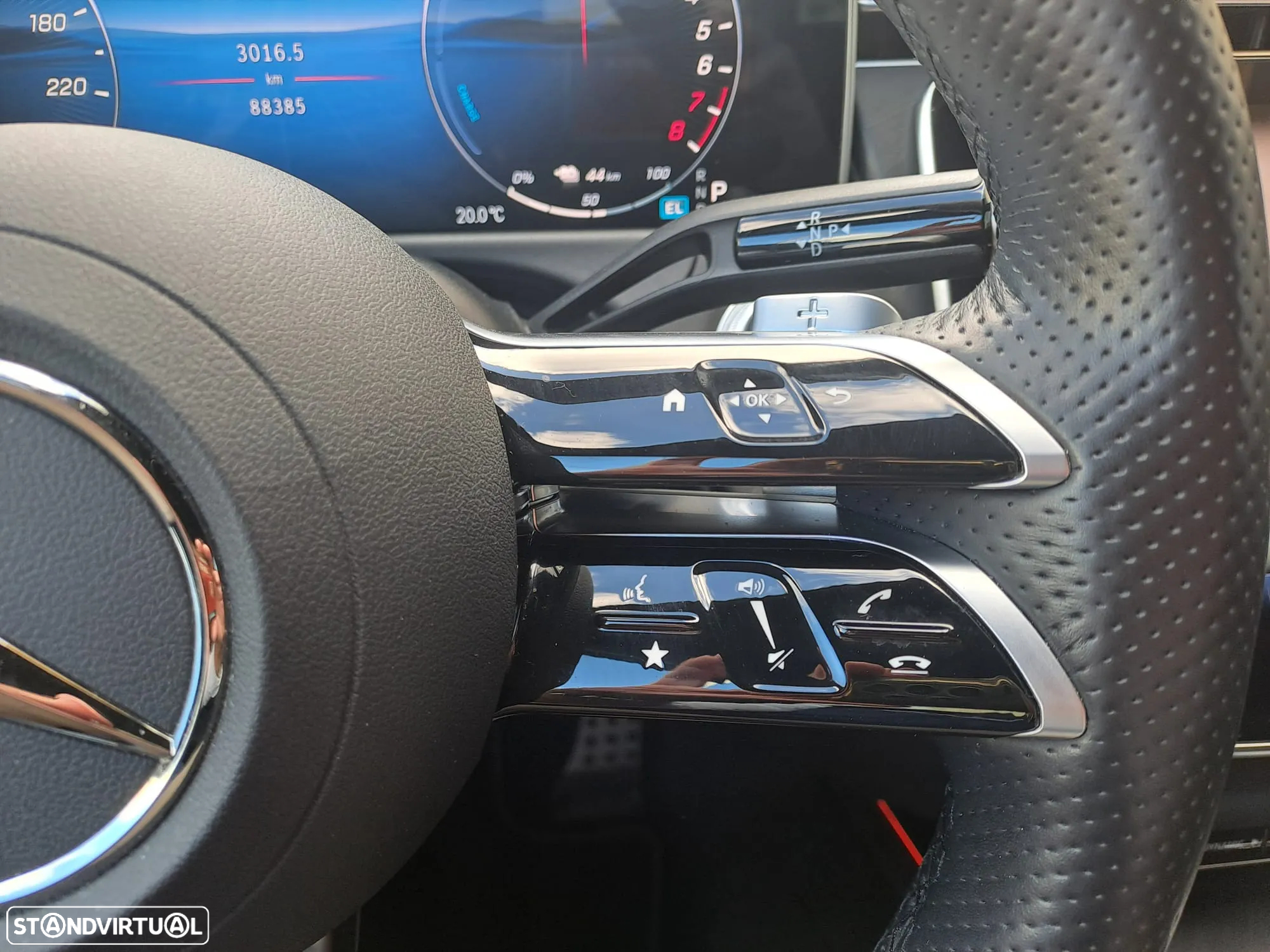 Mercedes-Benz E 300 e AMG Line - 22