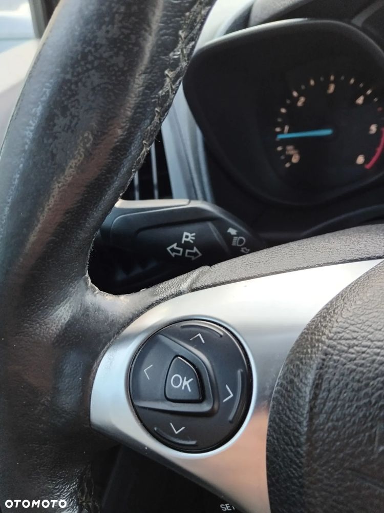 Ford Tourneo Connect 1.6 TDCi Titanium - 15