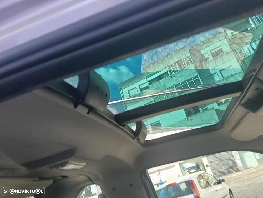 Land Rover Freelander 2.0 di - 17