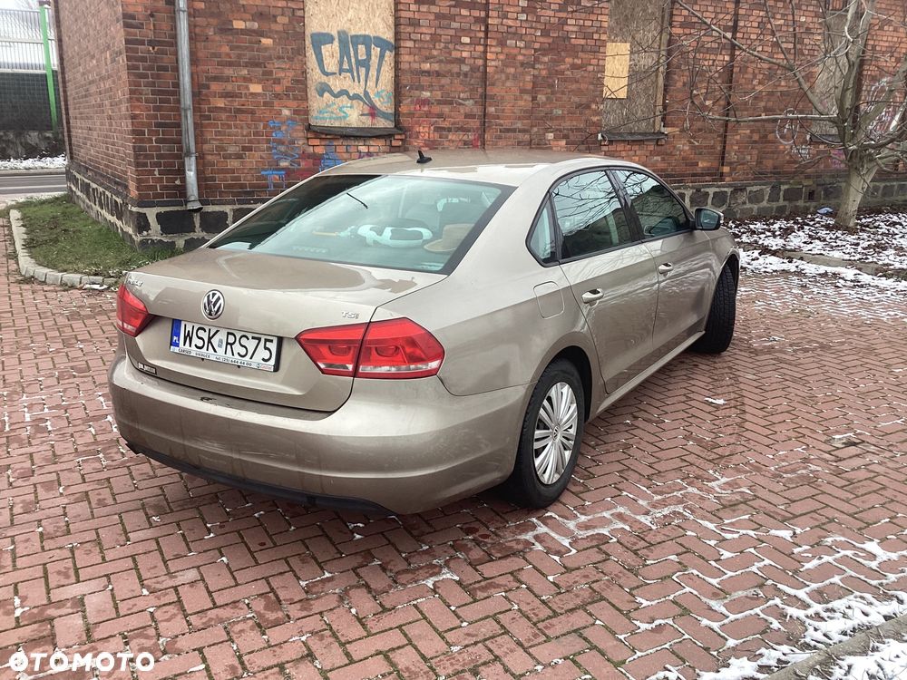 Volkswagen Passat - 21