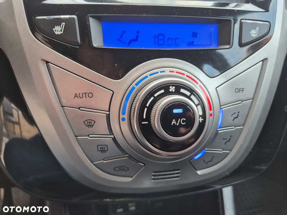 Hyundai ix20 1.6 blue YES Gold - 23